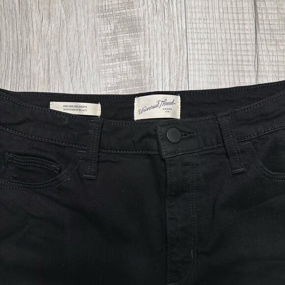 Universal Thread Black Stretch Denim Shorts WMNS 10R High Rise Midi Cuffed Hem - Picture 2 of 8